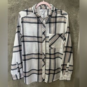 Arizona Jean Company Black and White Plaid Shirt